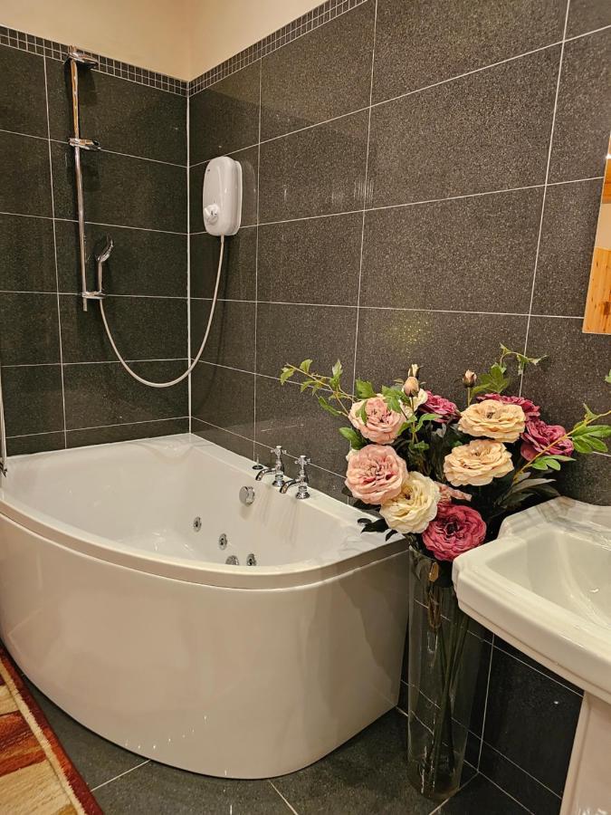 Апартаменты Baron Park House Клонмел Экстерьер фото